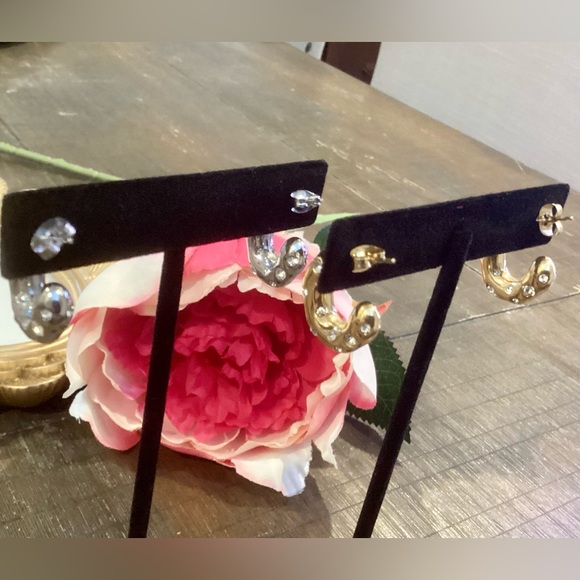 🌸18KT Gold over stainless Steel CZ “C” hoops - Picture 5 of 8